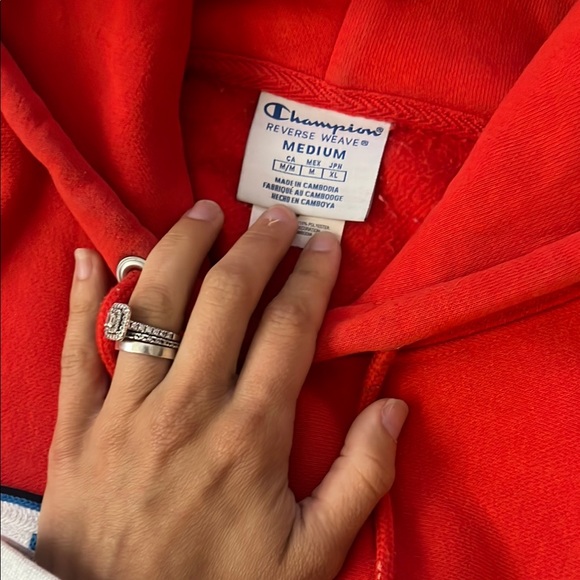 Champion Bold Red Hoodie cropped - Picture 6 of 7